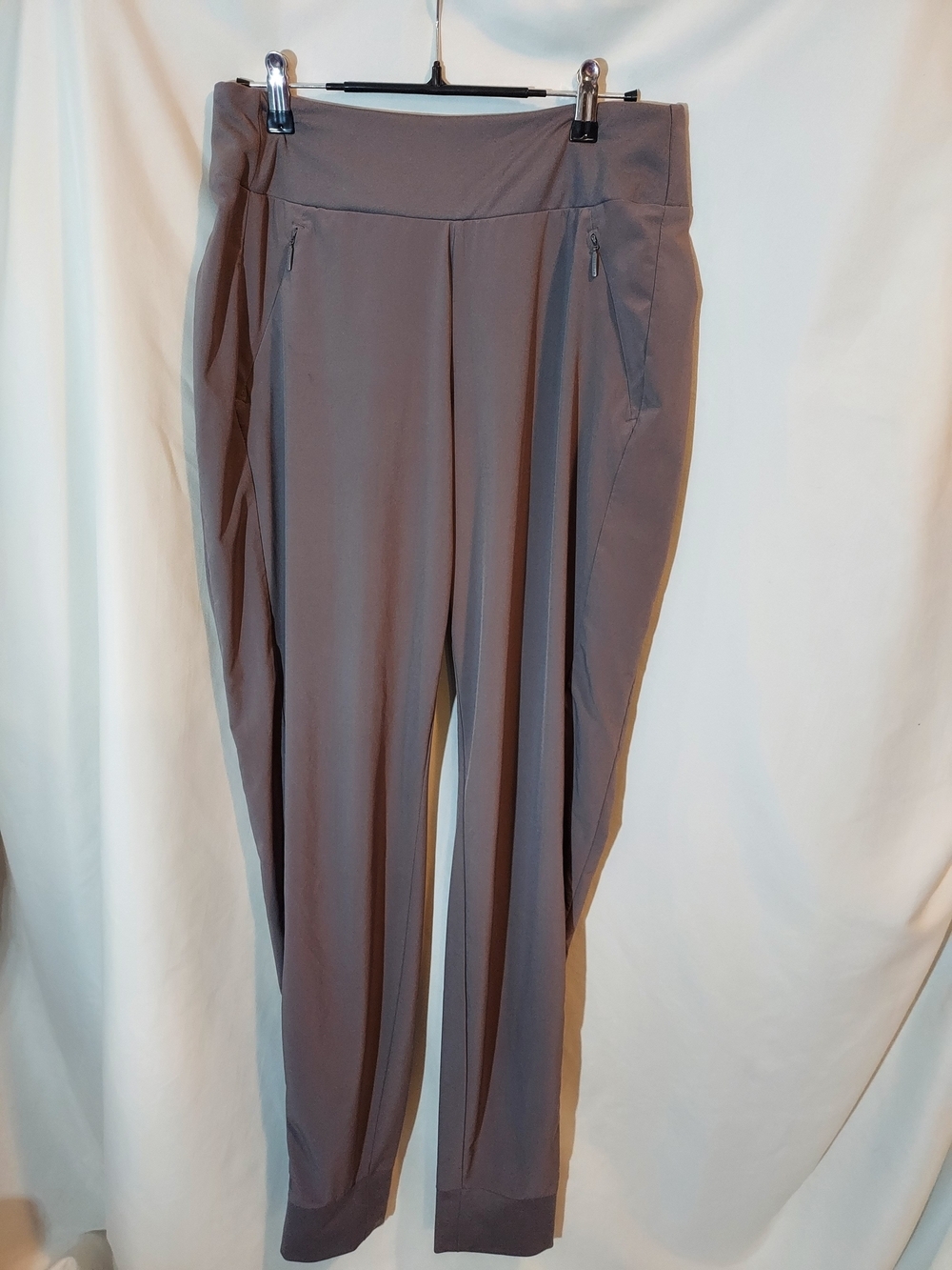 Athleta Soho Jogger Pants Gray Taupe Size 6T